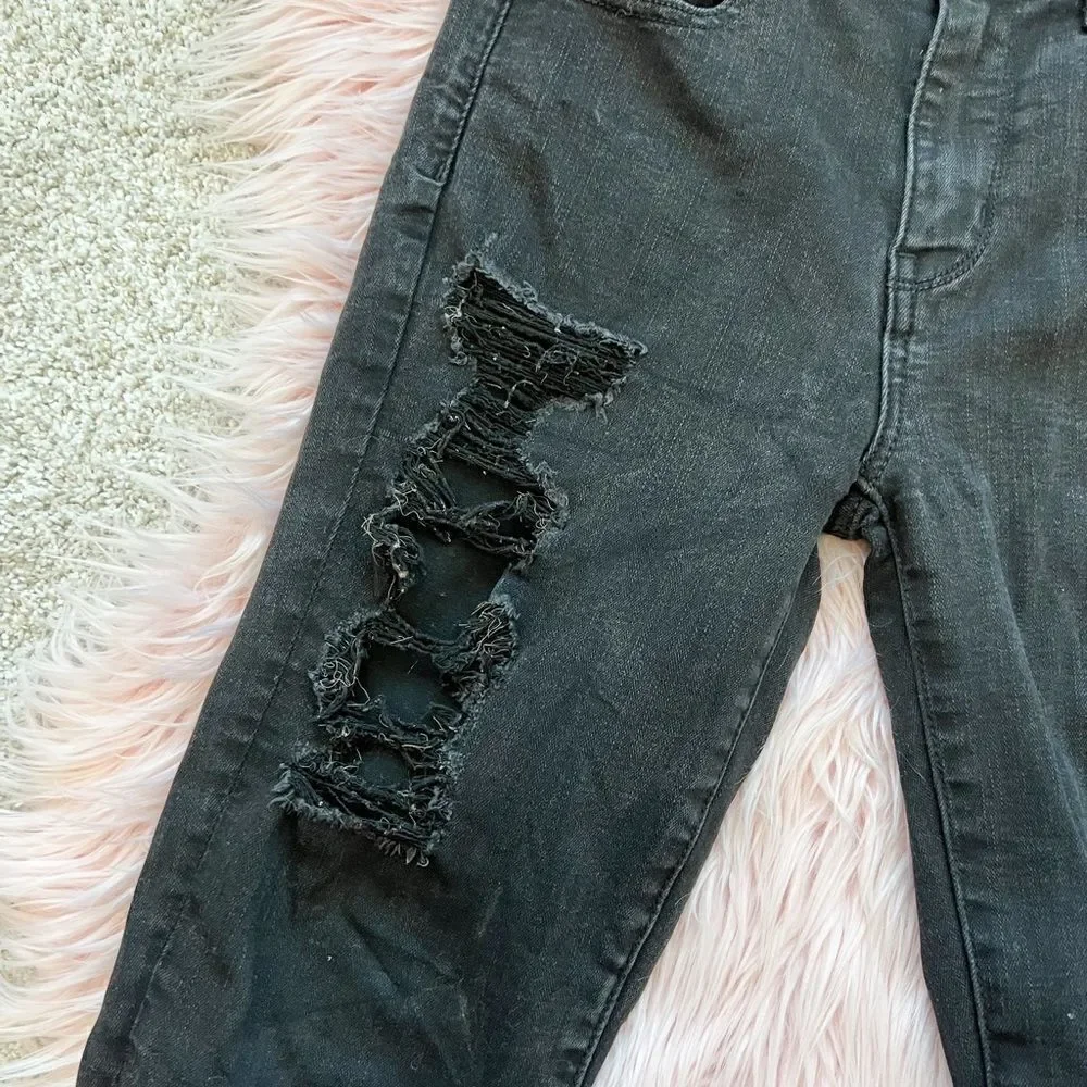 Black destroyed AE jeans